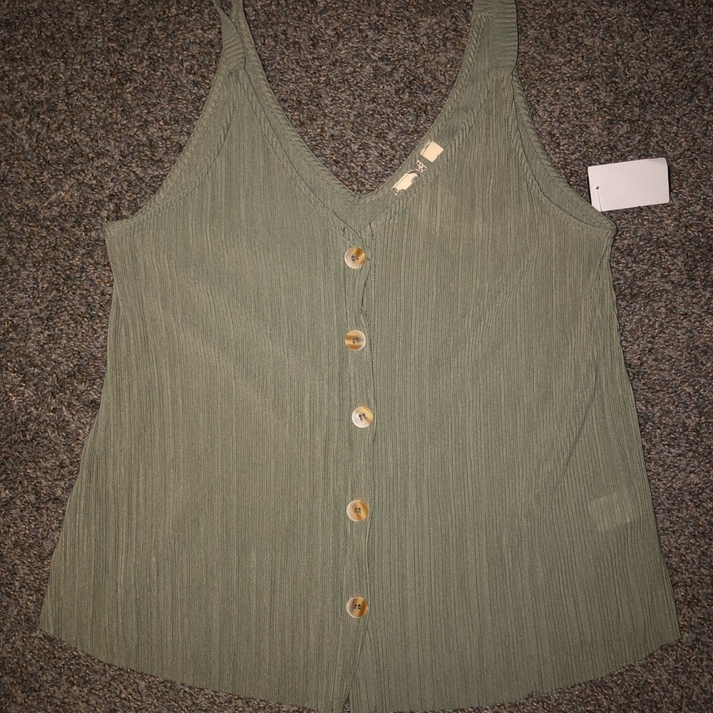 Light Green Button-Up Tank size S